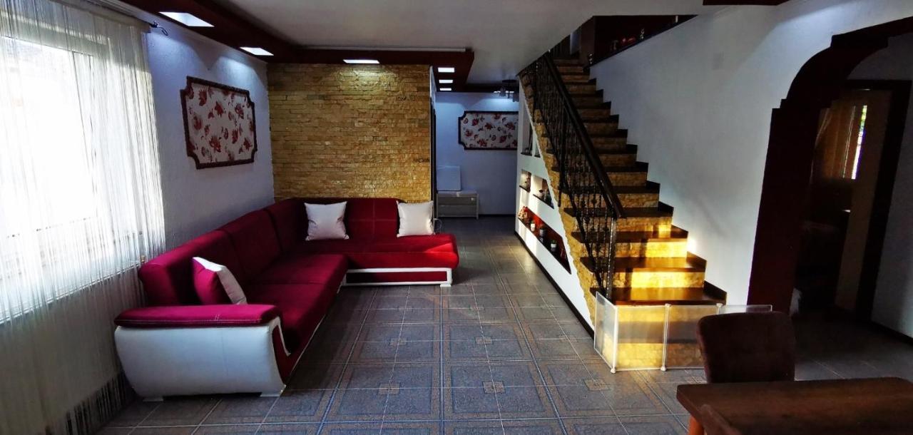 Casa De Vacanta Dalia Si Crina Babadag Exteriör bild